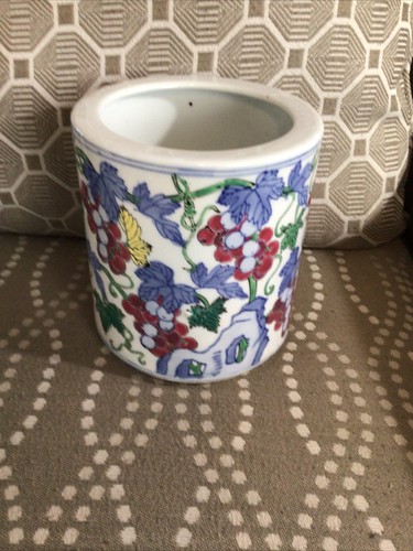 Vintage chinese porcelain vase - vintage,