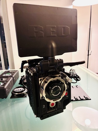 Red epic cinema camera - red, 5k