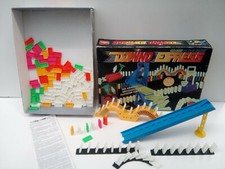 Domino express BRILLE DANS LE NOIR  jeu de dominos   Glow un the dark Goliath