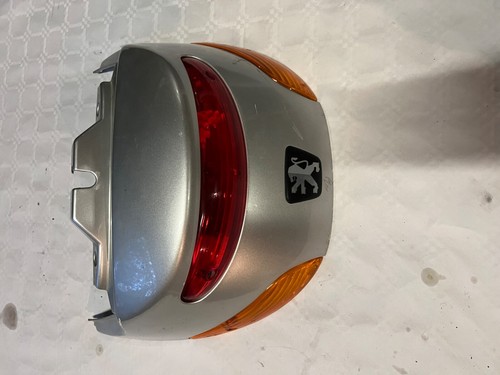 Feu arriere peugeot 125 - -,