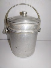 Ancienne gamelle à déjeuner  aluminium Avec assiette