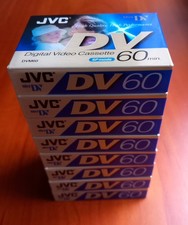 Lot de 8 cassettes JVC mini DV