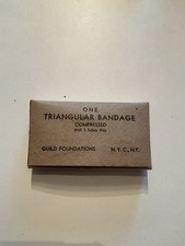 RARE US WW2 TRIANGULAR BANDAGE GUILD ORIGINAL - MEDICAL DEPARTMENT
