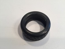 Pneu seul pièce détachée miniature Porsche Boxster 1/18 Maisto #A22