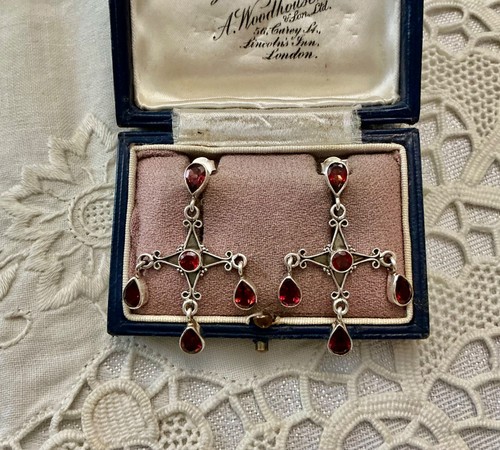 Anciennes boucles oreilles - , d'oreilles