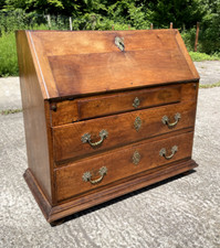 Bureau Scriban du 18ème siècle Français en noyer massif