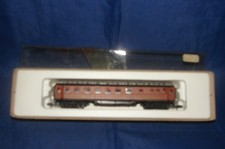 ARNOLD N VOITURE RESTAURANT