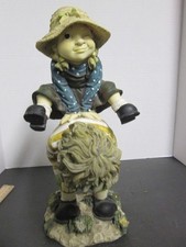 kids playing leap frog figure