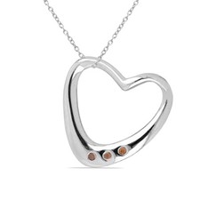 Noble 0,03 Carat Rouge Diamant