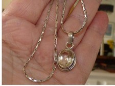 collier signé FOLLI FOLLIE