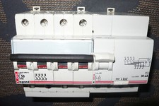 Disjoncteur differentiel tetra - differentiel,
