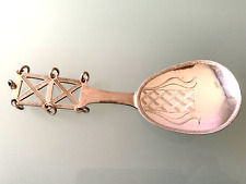 CUILLÈRE DE COLLECTION,  ARGENT  MASSIF , TYPE SAMI , FINLANDE, 1991.