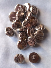 53 ANCIENS  BOUTONS POMME