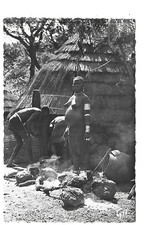 NU  GUINEE  VILLAGE BASSARI