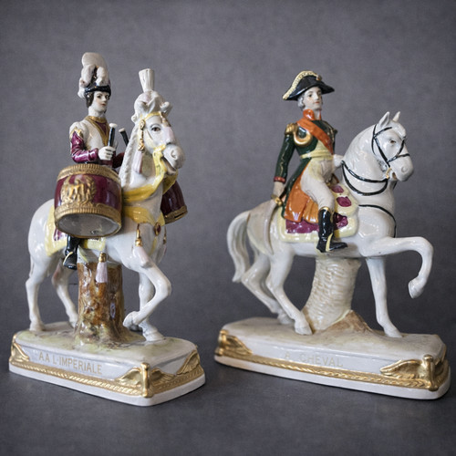 Paire sujets porcelaine - de,