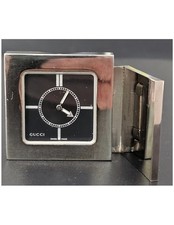 GUCCI MONTRE REVEIL DE VOYAGE OU SAC EN METAL ARGENTE-FONCTIONNE TIENT L'HEURE