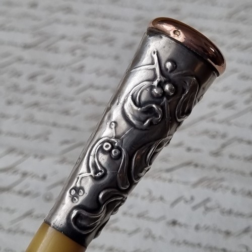 Fume cigarette ancien - fume, en