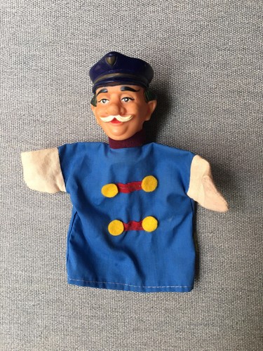 Marionnette vintage gendarme