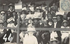 CPA 17 ROYAN CARTE PHOTO (au verso Marpo photo rue Gambetta a Royan (autre clich