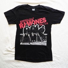 Ramones Suzy Is A Headbanger