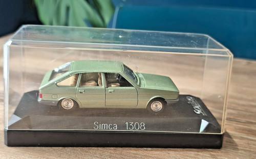 Voiture simca 1308 vert - ,
