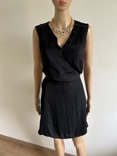 Robe noire sans manches IKKS taille 38 jamais portée (taille petit)