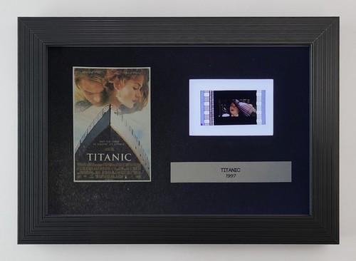 Titanic fragment - -,