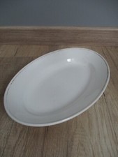 Plat ovale creux  blanc et