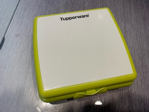 Boîte goûter tupperware - à,
