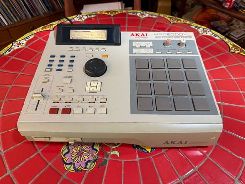 Akai mpc2000xl excellent - akai,