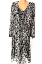 Save The Queen magnifique robe