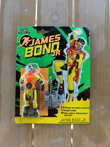 James bond figurine - bond,