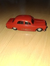 RARE MINIALUXE G.C.O PEUGEOT 403 CHEQUE TINTIN HORS COMMERCE EN ETAT DE JEU