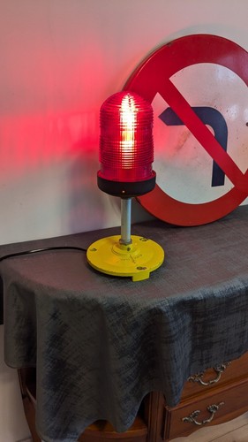 Ancienne lampe piste - ancienne,