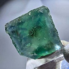 Cube de fluorite fantôme