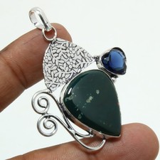 Pendentif pierre précieuse