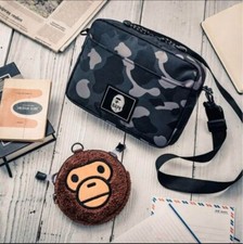 BAPE A BATHING APE épaule et