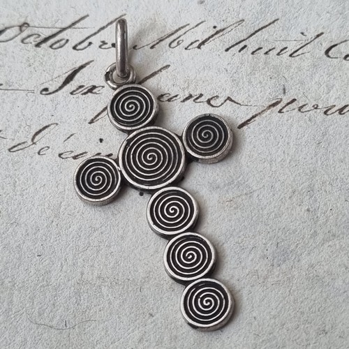 Pendentif kelt signé bijou - pendentif,