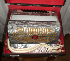 Accordéon Crucianelli Codim France gris nacré dans son coffret ETAT NEUF SUPERBE