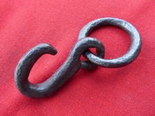 ancien crochet en fer forgé art populaire suspension