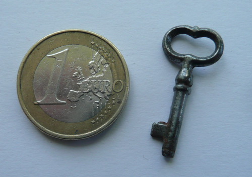Ancienne petite cle - petite, fer