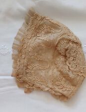 Bonnet ancien en dentelle pour bébé ou poupée antique lace