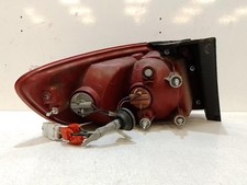 Feu arriere principal droit