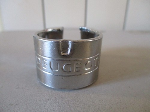 Velo vintage peugeot collier - peugeot,