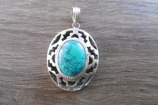 Ancien pendentif ethnique en