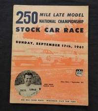 1961 402.3km National Stock Voiture Championnat Milwaukee Mile Don Blanc Housse