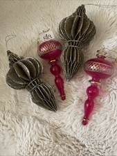 4 Jolies Décorations De Sapin De Noël À Suspendre  Dont 2 SIA En Verre