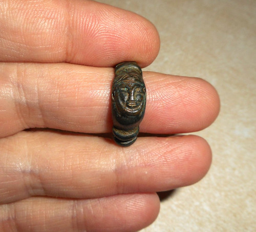 Superbe bague visage en - superbe,