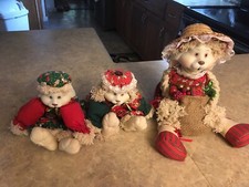 3 Christmas porcelain rabbit set