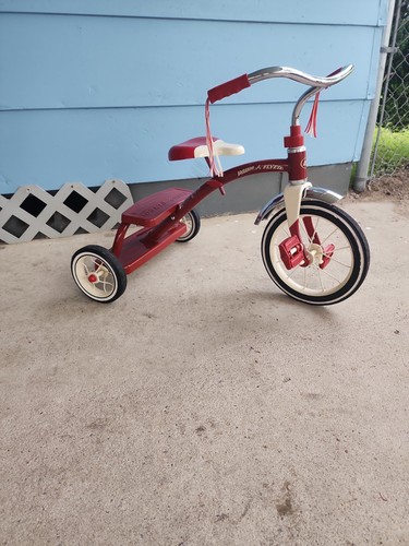 Radio flyer tricycle - radio,